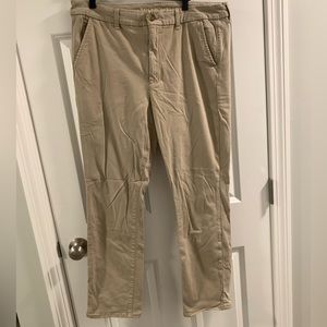 American Eagle super stretch khaki pants